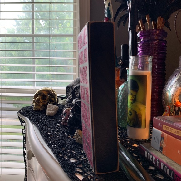 When Life Hands You Lemons Grab The Vodka... 🍸🖤 - Picture 2 of 4